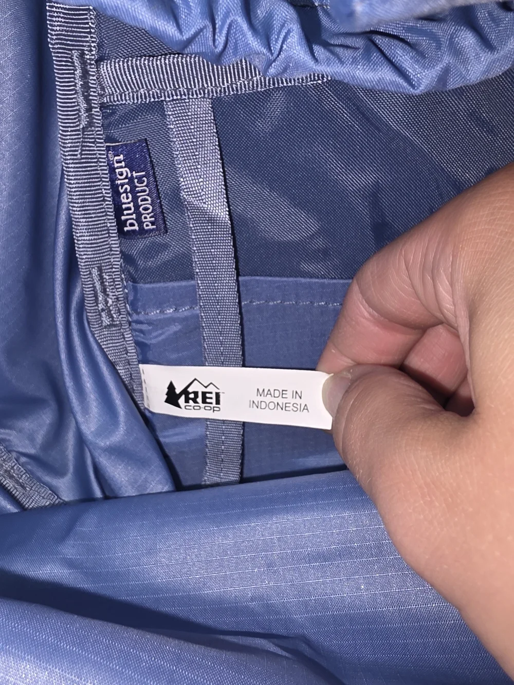 REI Flash 18 Pack in Blue with Orange Accents